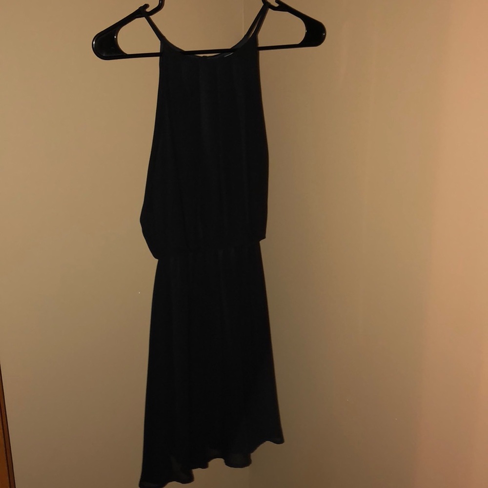 Slim back pullover dress
